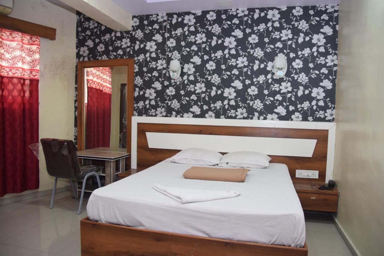 Hotel Riviera Residency Thane Exterior foto