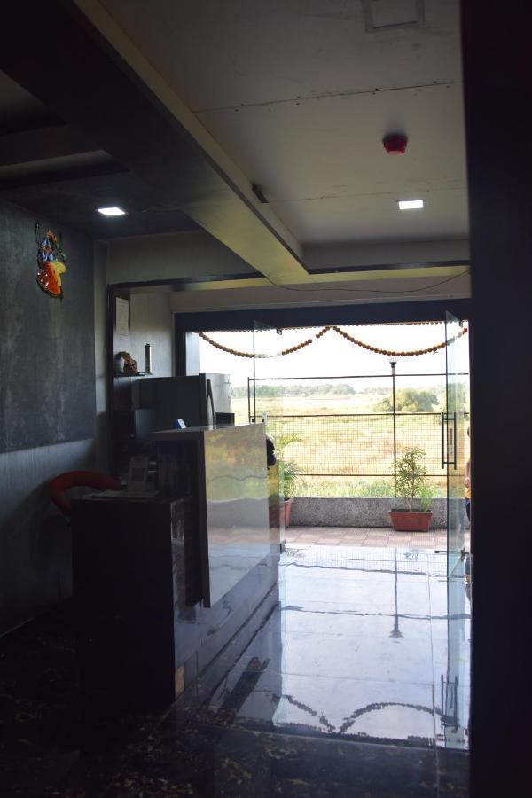 Hotel Riviera Residency Thane Exterior foto