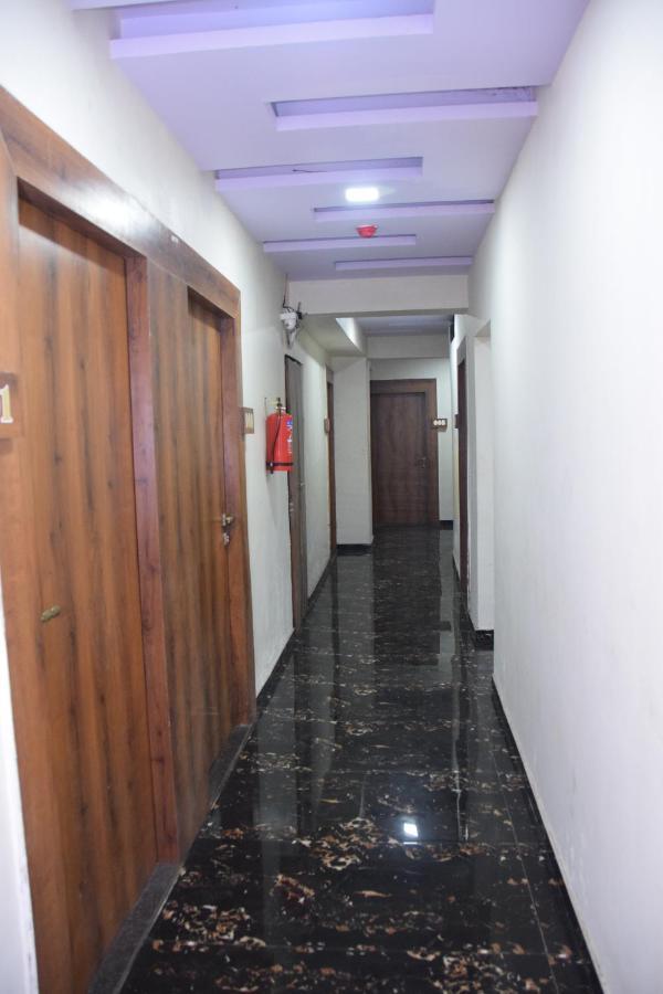 Hotel Riviera Residency Thane Exterior foto