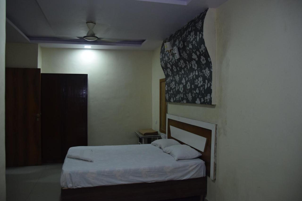 Hotel Riviera Residency Thane Exterior foto